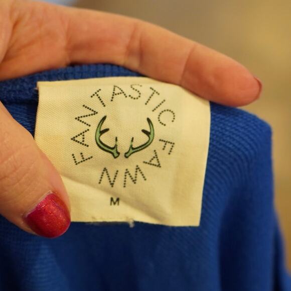 Fantastic Fawn Sequin Tiger Sleeve Fringe Sweatshirt Blue Womens Size Medium - Picture 7 of 7